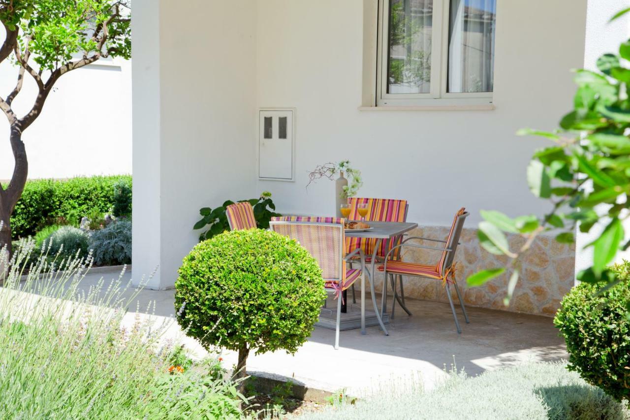 Apartman Topic Apartment Kastela Exterior photo