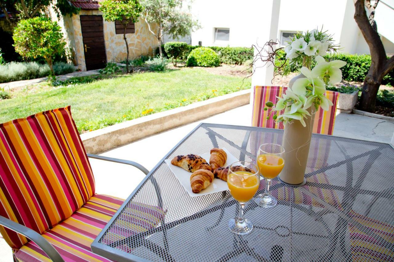 Apartman Topic Apartment Kastela Exterior photo