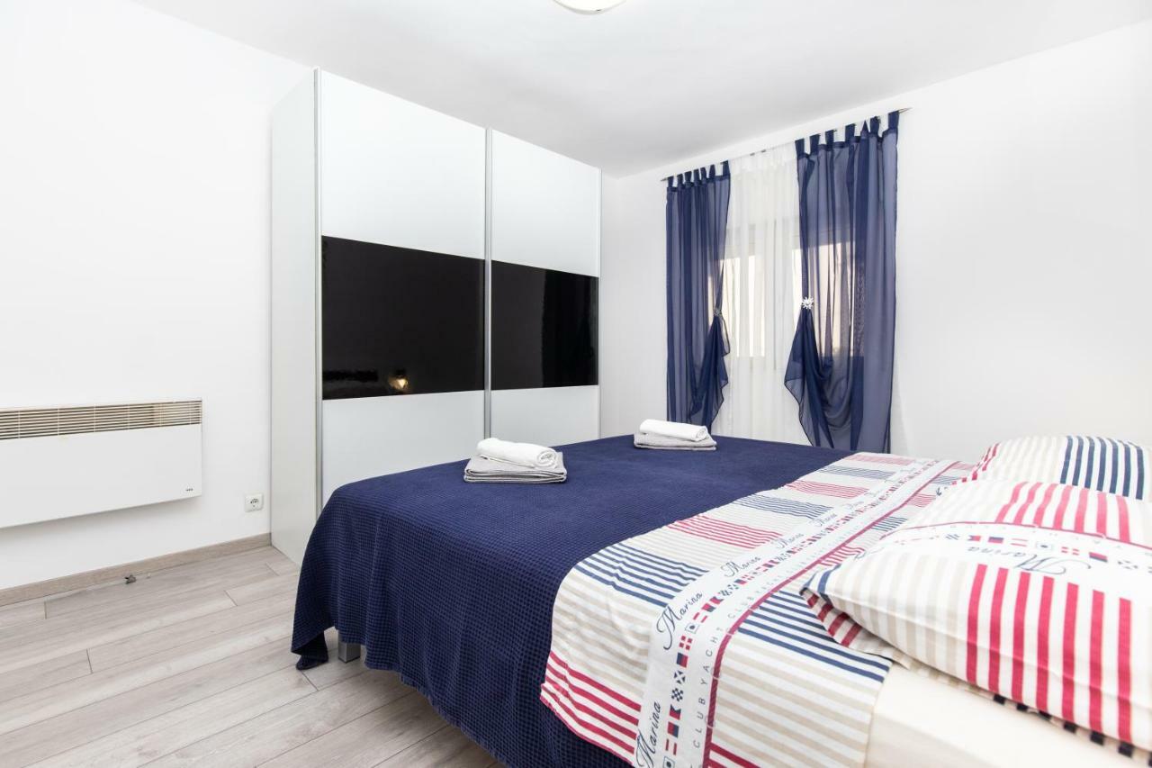 Apartman Topic Apartment Kastela Exterior photo